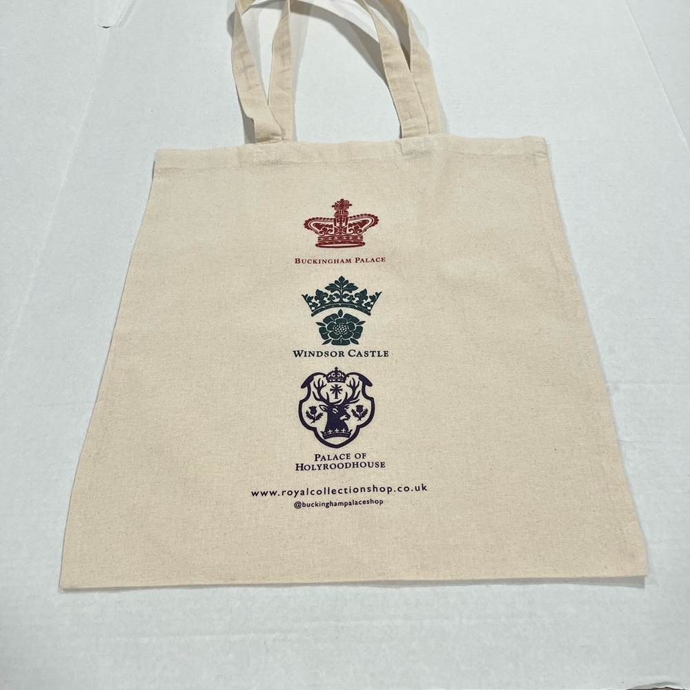 Buckingham Palace Souvenir Graphic Print Beige Canvas Eco Tote Bag